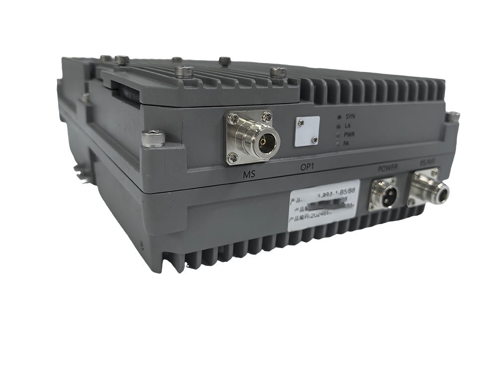  洛宁三频手机信号接收器2000㎡